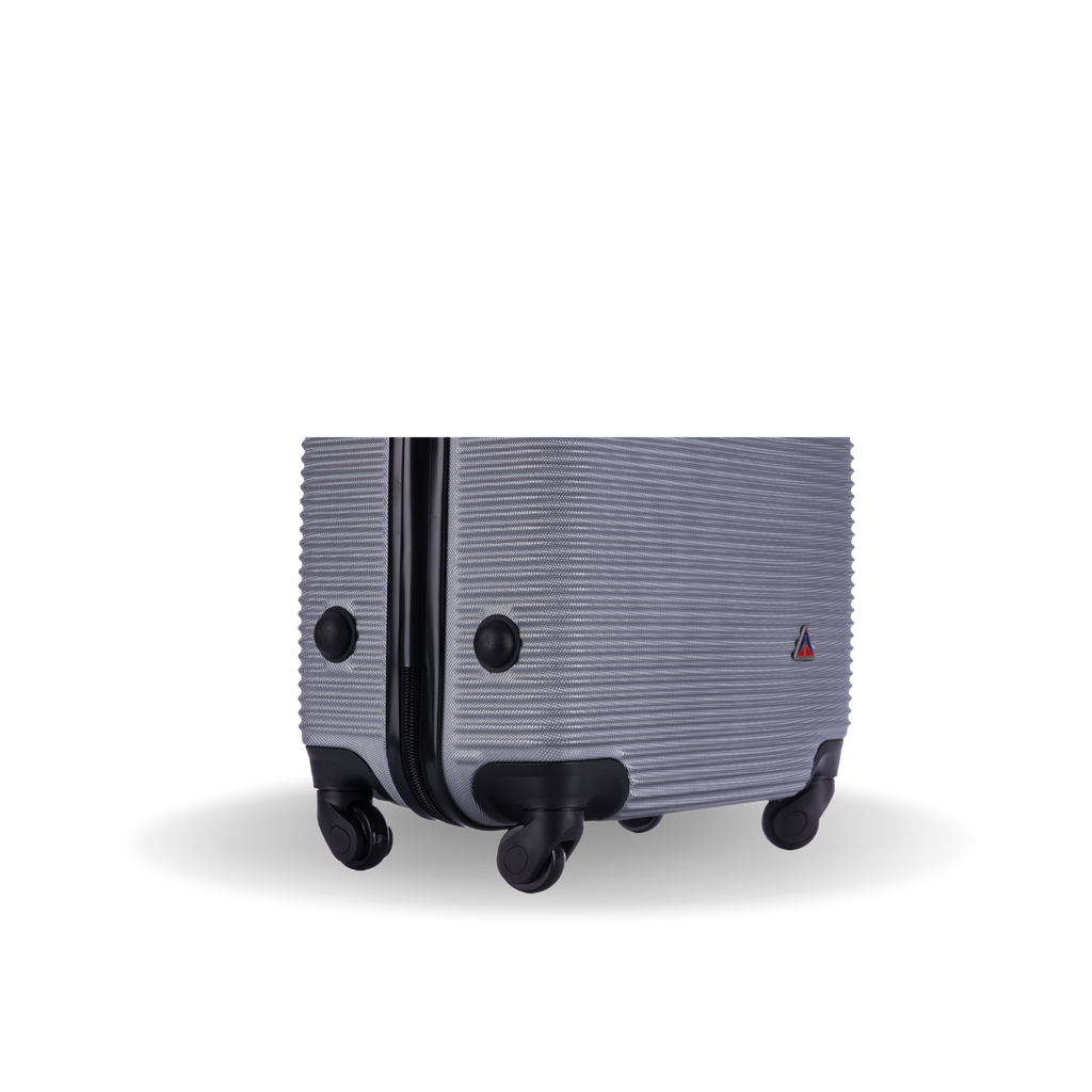 InUSA Royal 4-Piece Hardside Spinner Luggage Set