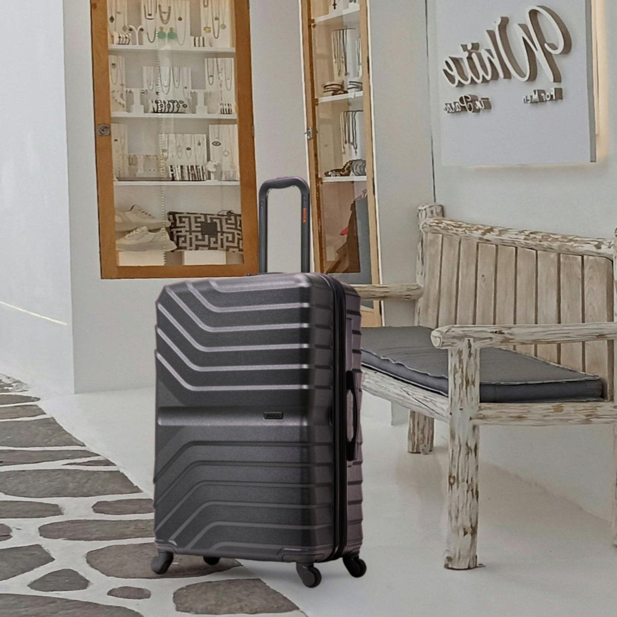 InUSA Aurum 24" Hardside Spinner Checked Suitcase