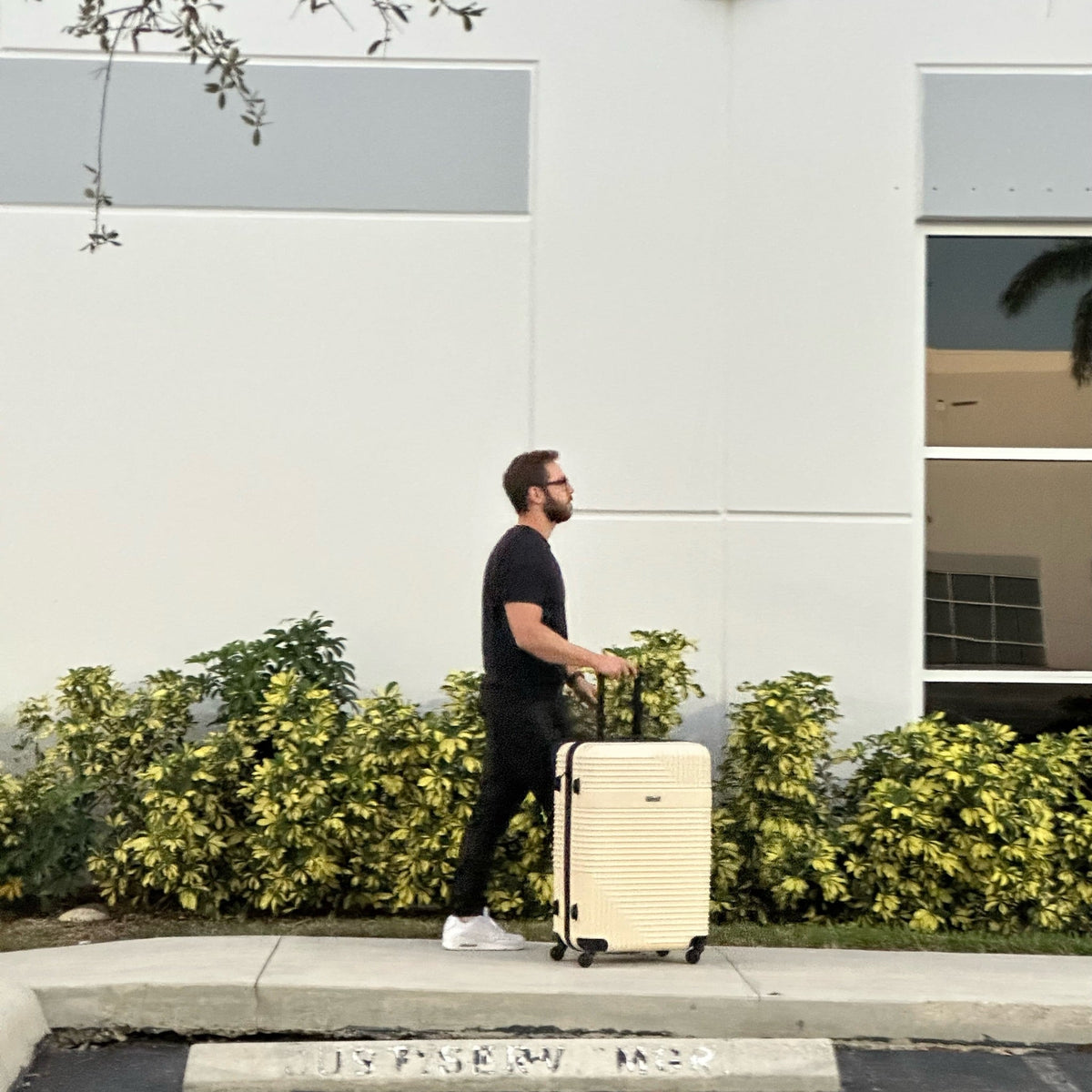 InUSA Resilience 3-Piece Hardside Spinner Luggage Set