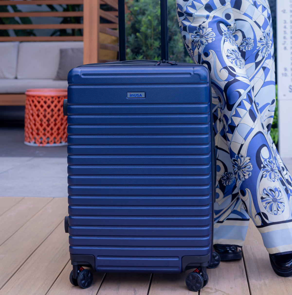 InUSA Deep 24" Hardside Spinner Checked Suitcase