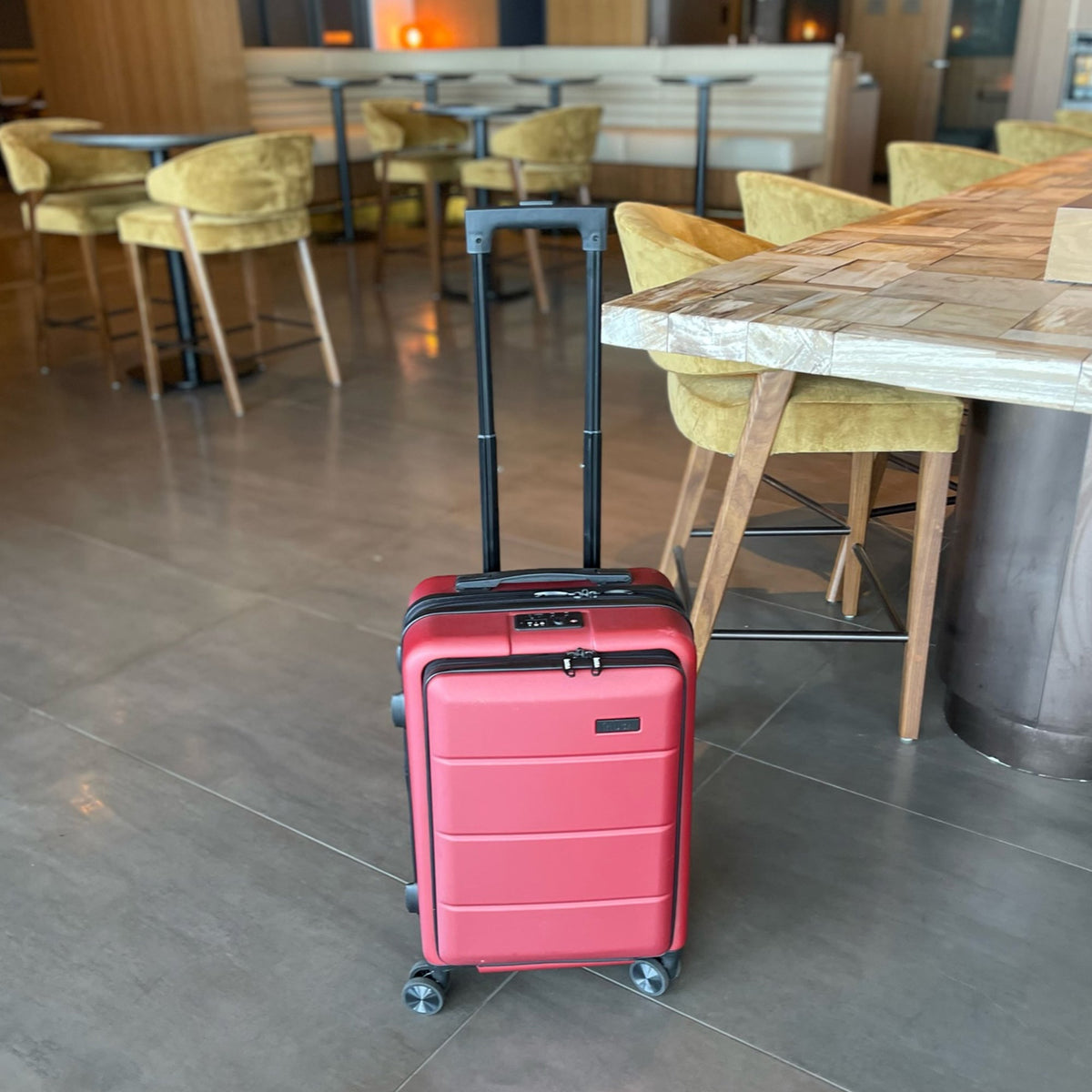 InUSA Elysian 20" Hardside Carry-On Luggage